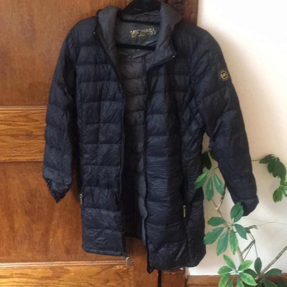 Michael Kors, puffer jacket with hood.